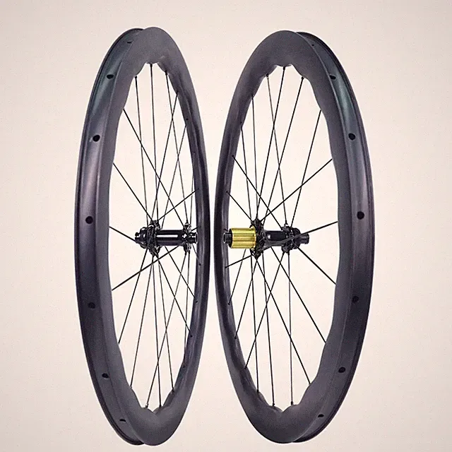 High Quality Carbon Spoke Carbon Road Bike Wheelset 700c Center Lock Disc Brake