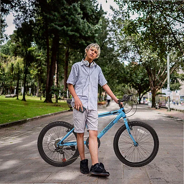 Mountain Bike 21-Speed Adult Bikes 20 Inch Bike with High Carbon Steel Frame
